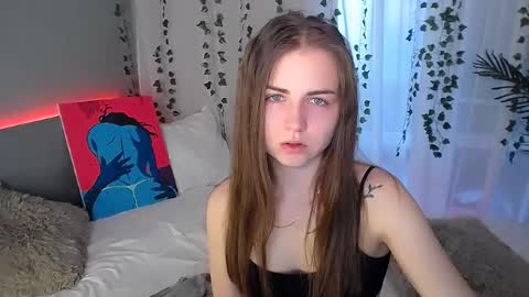 Snapshot of lilu__moon chatting on March 20, 6:29 am lilu__moon online show from March 20, 6:29 am