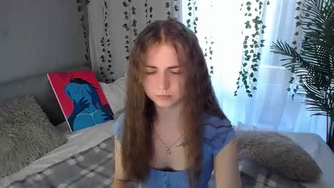 Snapshot of lilu__moon chatting on March 26, 7:03 am lilu__moon online show from March 26, 7:03 am