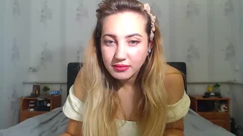 lilu_cute25 online show from October 14, 7:58 pm