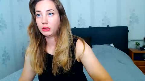 lilu_cute25 online show from June 9, 7:14 pm
