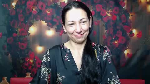 lilugrants online show from February 3, 10:36 am