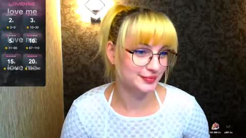 lilukitsune online show from September 14, 8:08 pm