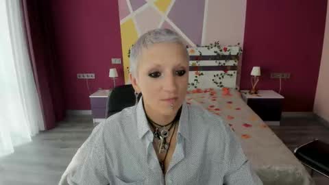 Lilu online show from October 7, 5:37 am