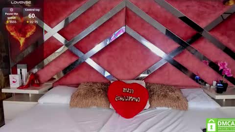 Lily online show from March 19, 9:19 pm