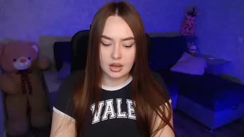 Snapshot of lily_baker_ chatting on February 21, 4:19 pm lily_baker_ online show from February 21, 4:19 pm