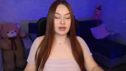 Snapshot of lily_baker_ chatting on March 24, 4:39 am lily_baker_ online show from March 24, 4:39 am