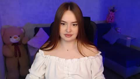 Snapshot of lily_baker_ chatting on April 1, 3:07 am lily_baker_ online show from April 1, 3:07 am