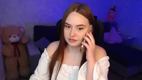 Snapshot of lily_baker_ chatting on April 1, 2:25 pm lily_baker_ online show from April 1, 2:25 pm