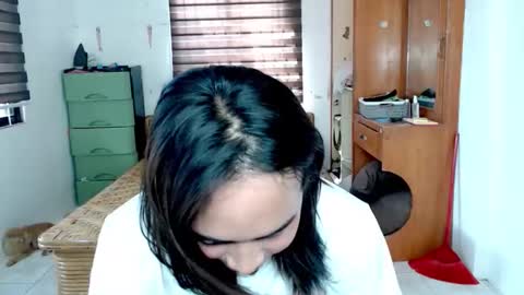 Lily Darling online show from November 25, 2:11 am