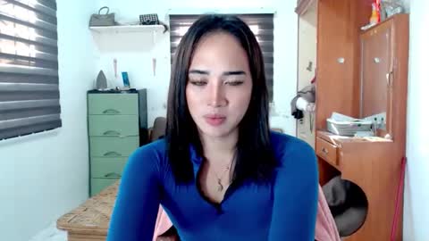 Lily Darling online show from November 29, 10:46 pm