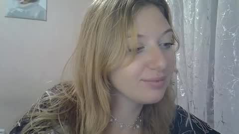 Snapshot of lily_ember chatting on October 5, 7:01 pm lily_ember online show from October 5, 7:01 pm