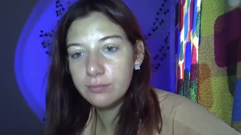 Snapshot of lily_ember chatting on October 18, 10:27 am lily_ember online show from October 18, 10:27 am