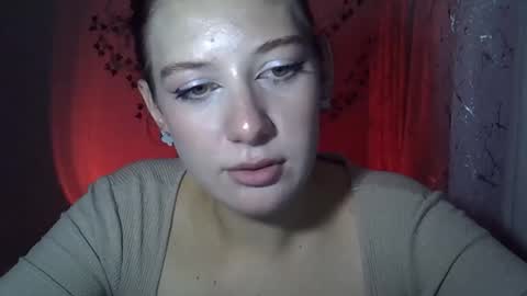 Snapshot of lily_ember chatting on October 22, 4:51 pm lily_ember online show from October 22, 4:51 pm