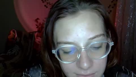Snapshot of lily_ember chatting on November 22, 6:18 pm lily_ember online show from November 22, 6:18 pm