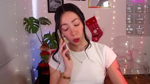 just lily online show from December 6, 10:19 pm