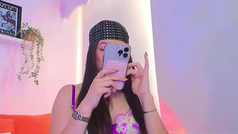 just lily online show from November 11, 9:15 pm