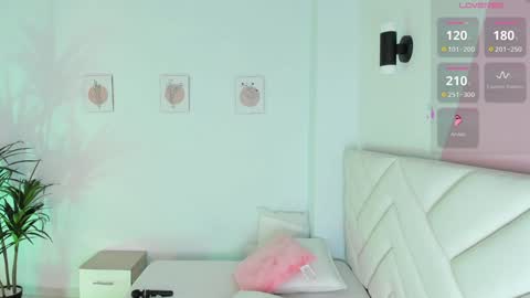   online show from January 7, 1:38 am