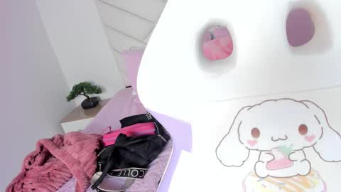   online show from March 12, 5:07 pm