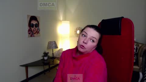 Lily online show from December 5, 11:05 am