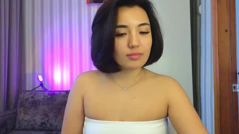 Lily online show from September 18, 6:26 am