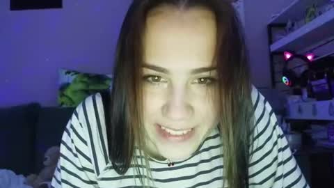 Lily  no Lilo ang Steach online show from June 21, 10:34 pm
