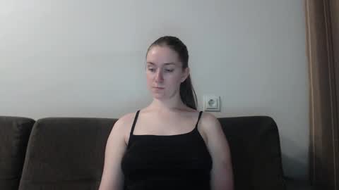 lily_love_x online show from December 3, 12:24 am