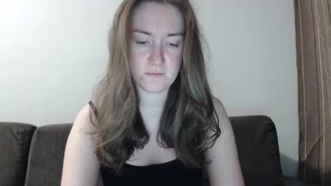 lily_love_x online show from December 23, 1:18 am