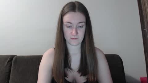 lily_love_x online show from January 5, 11:33 pm
