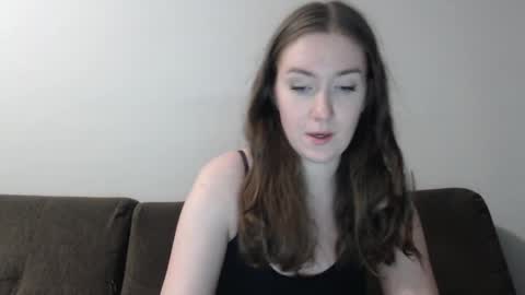 lily_love_x online show from January 24, 11:02 pm