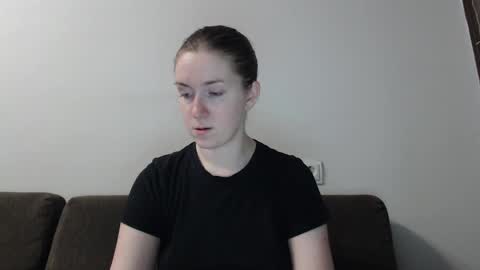 lily_love_x online show from February 2, 11:21 pm