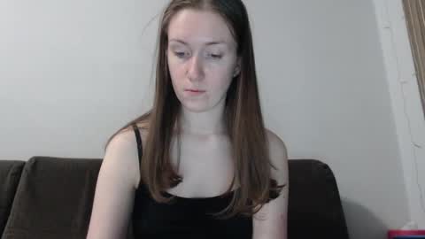 lily_love_x online show from May 7, 12:05 am