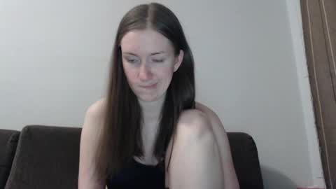 lily_love_x online show from May 20, 5:02 am
