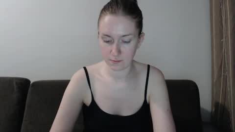 lily_love_x online show from June 10, 12:44 am