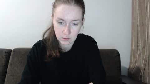 lily_love_x online show from June 24, 7:29 am