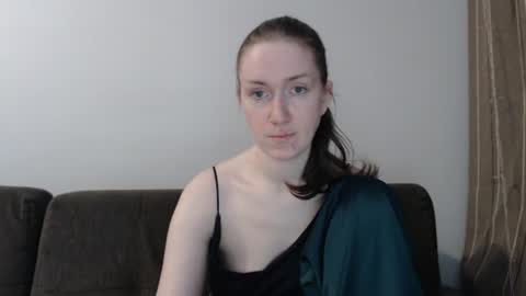 lily_love_x online show from June 25, 5:23 am
