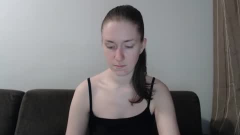 lily_love_x online show from June 26, 5:34 am
