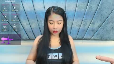 LILY MEGHAN online show from July 5, 2:02 pm