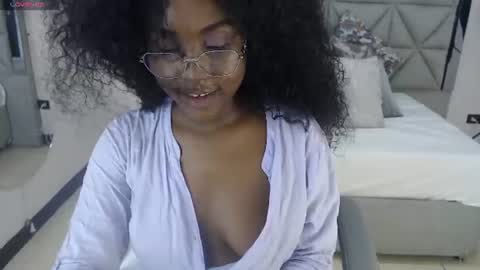 Snapshot of lily_mendoza chatting on June 12, 7:46 pm lily_mendoza online show from June 12, 7:46 pm