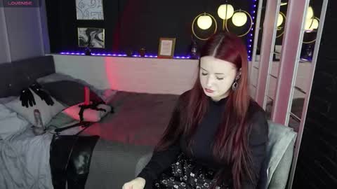 Lily online show from October 1, 7:25 am