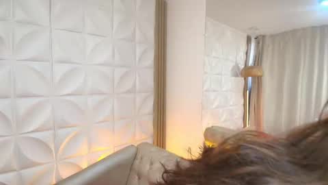 Lily Lauren online show from November 21, 12:48 pm