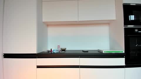 Snapshot of lily_smile_ chatting on December 13, 10:41 am and more - for fans and creators online show from December 13, 10:41 am