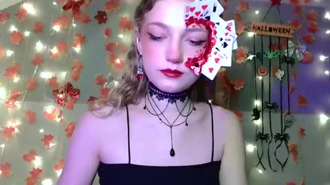 Snapshot of lily_tayberry chatting on October 22, 5:34 pm small lily online show from October 22, 5:34 pm