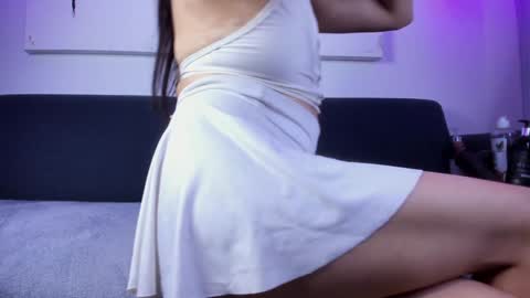 lily_waist online show from December 30, 8:15 pm