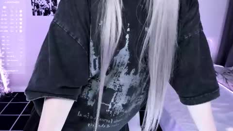 Lily online show from October 23, 4:01 am