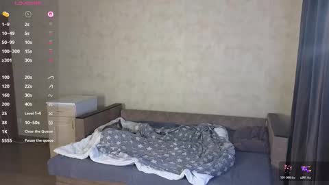 lily_white7 online show from February 9, 5:39 pm