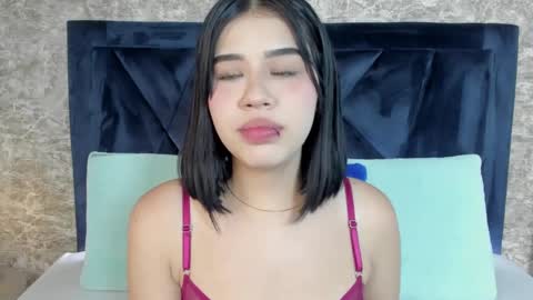 Snapshot of lily_woodz chatting on October 10, 7:13 pm LilyWoodz online show from October 10, 7:13 pm