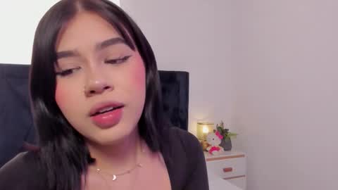 LilyWoodz online show from February 13, 7:10 pm