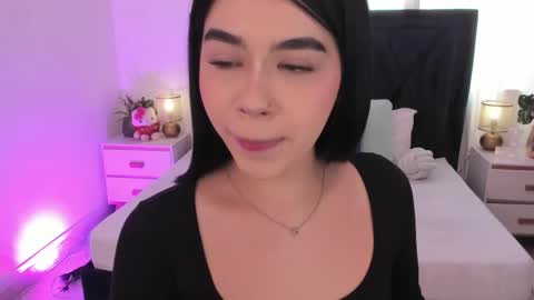 LilyWoodz online show from May 14, 7:20 pm