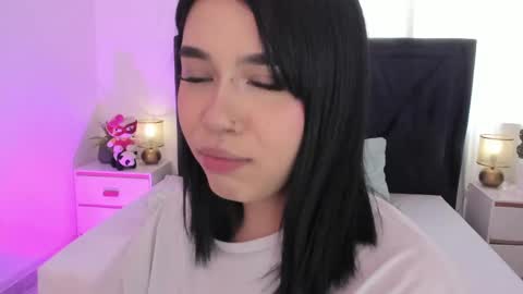 LilyWoodz online show from May 18, 7:09 pm