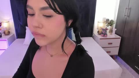 LilyWoodz online show from May 29, 6:50 pm